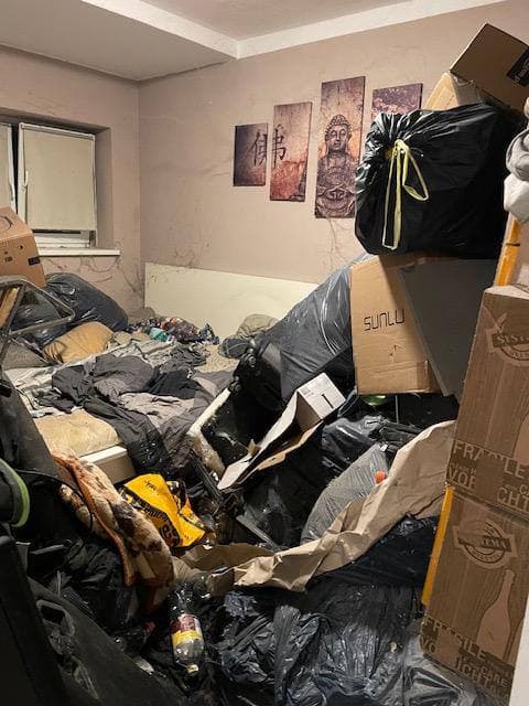 Messie-Wohnung vor der Entrümpelung in Detmold